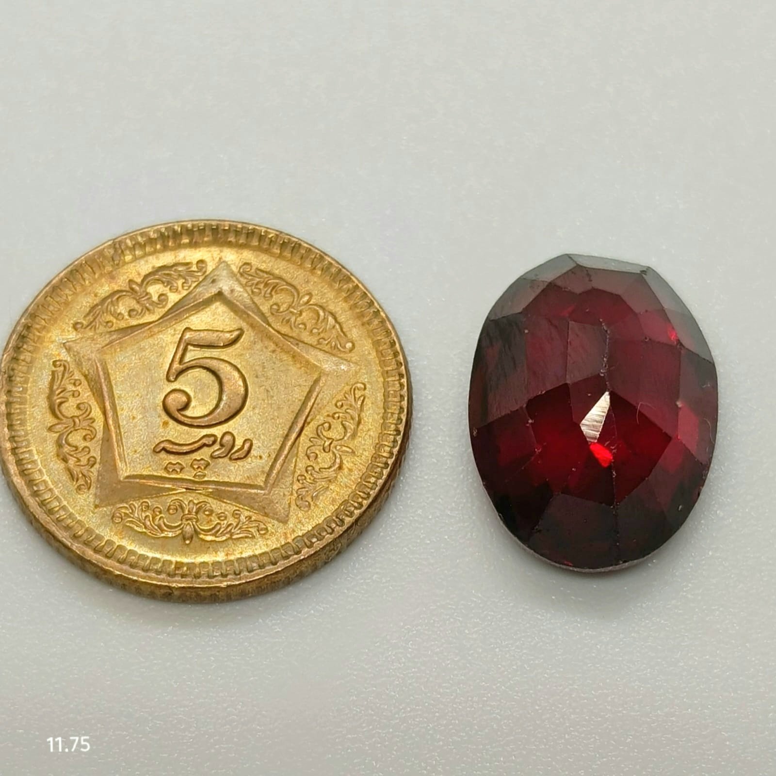 11.75 ct Garnet - Image 2